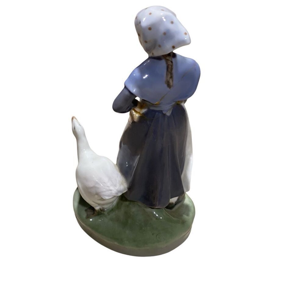 Vintage Royal Copenhagen Girl with Goose w/ Artist Monogram Porcelain Figurine 5 - Picture 2 of 5